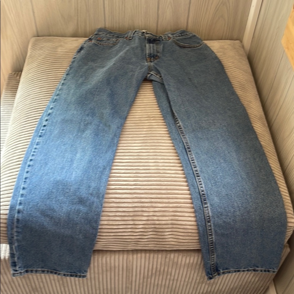 Levi's Blue Straight Jeans with Classic Fit Size 28x30 Relaxed Fit
